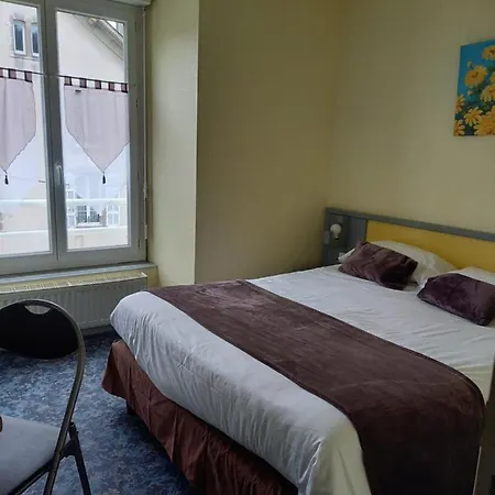 Au Bredons Oda ve Kahvaltı Murat (Cantal)