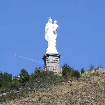 Oda ve Kahvaltı Au Bredons