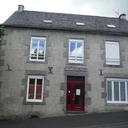 Oda ve Kahvaltı Au Bredons Murat (Cantal)